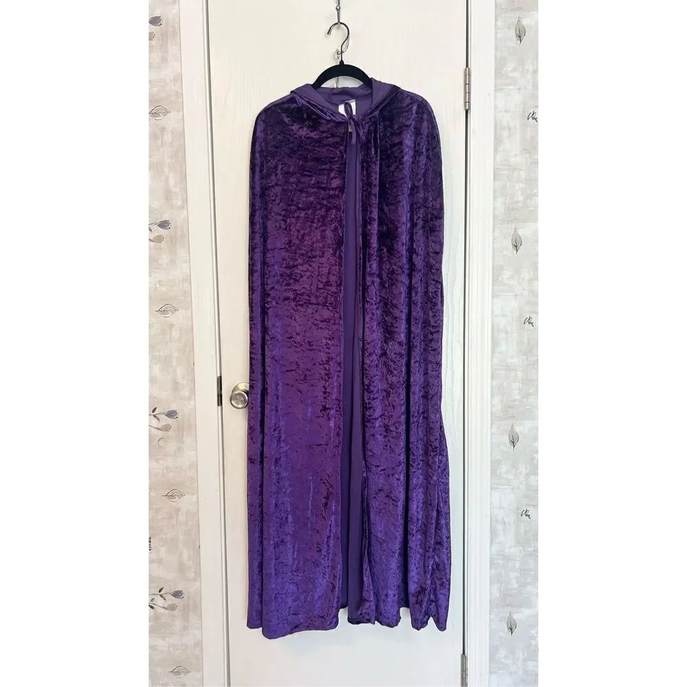 Spirit Halloween Cape